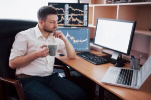 منصات تداول تجريبية Demo Accounts كيف تستفيد منها قبل دخول السوق الحقيقي؟